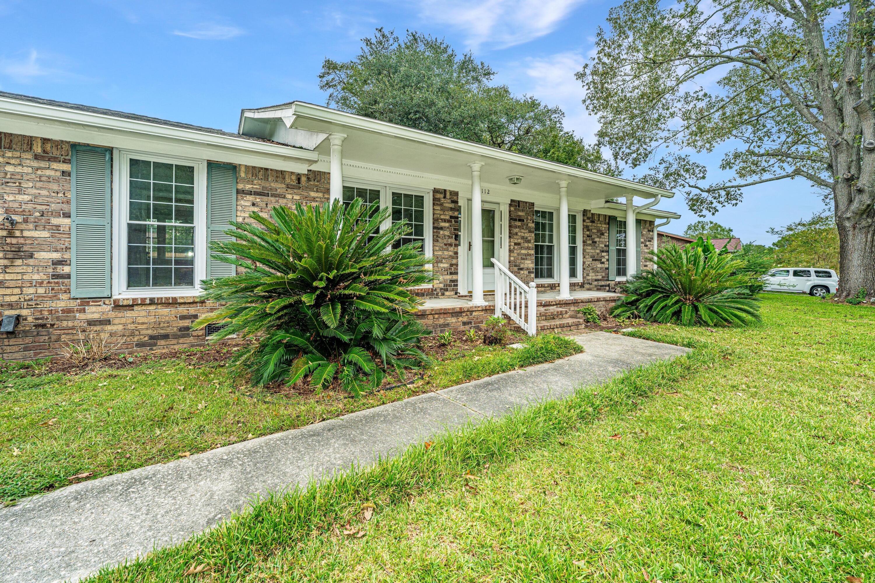 112 Tall Pines Road Ladson, SC 29456 - Photo 4 of 46 112TallPinesRd007