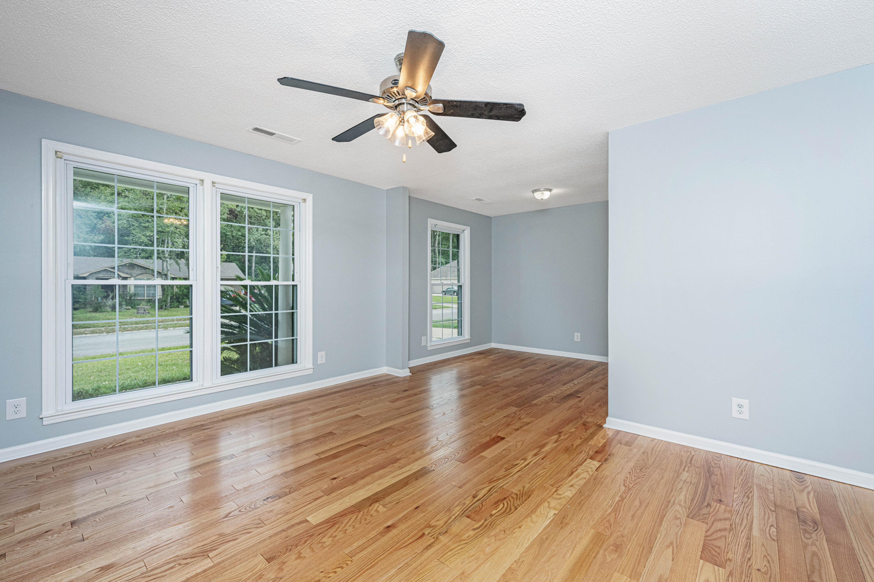 112 Tall Pines Road Ladson, SC 29456 - Photo 8 of 46 112TallPinesRd009