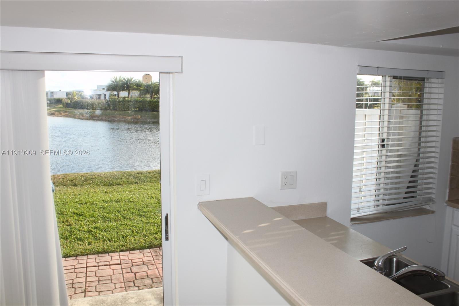 180 Riviera Circle, Unit 305 Weston, FL 33326 - Photo 17 of 24