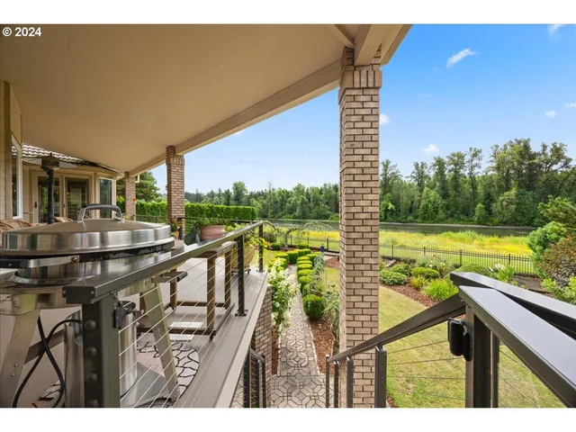 $1,870,000 | 19710 Southeast Semple Road, Damascus, OR 97089
