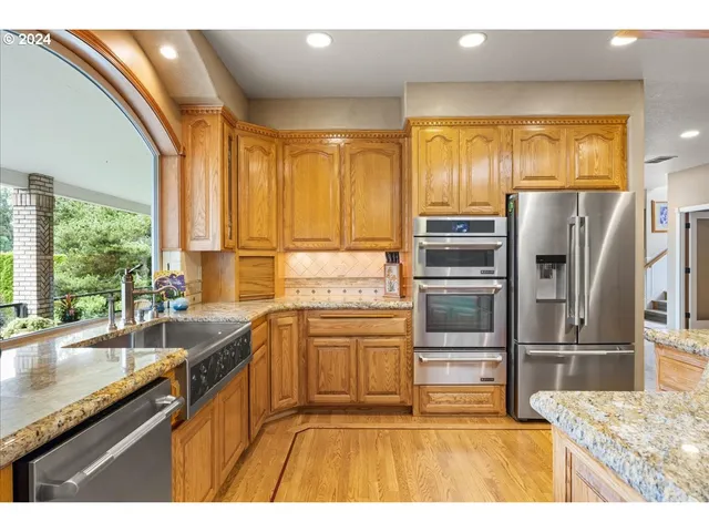 $1,870,000 | 19710 Southeast Semple Road, Damascus, OR 97089