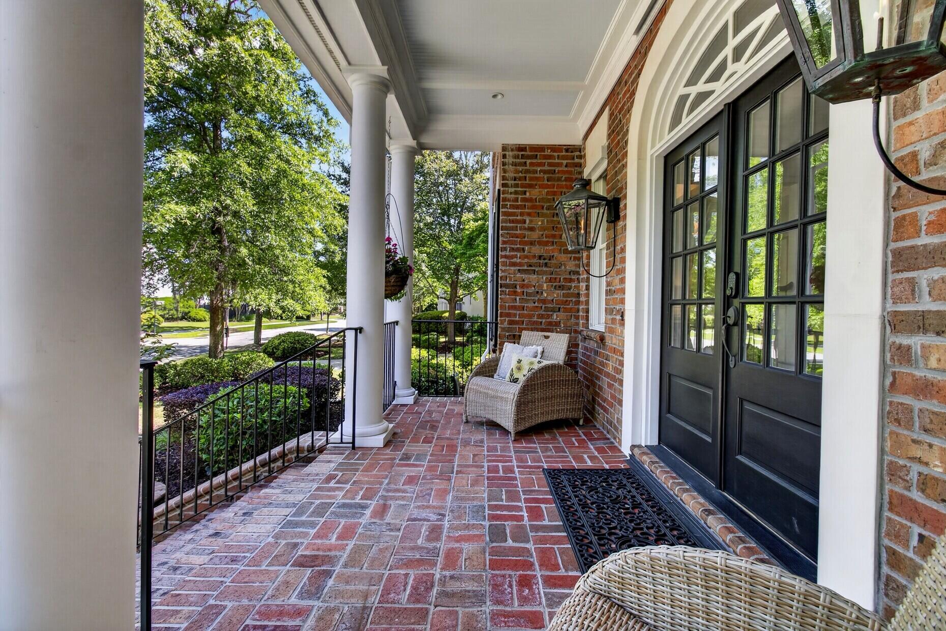 9 Watroo Point Charleston, SC 29492 - Photo 6 of 53 Front Porch