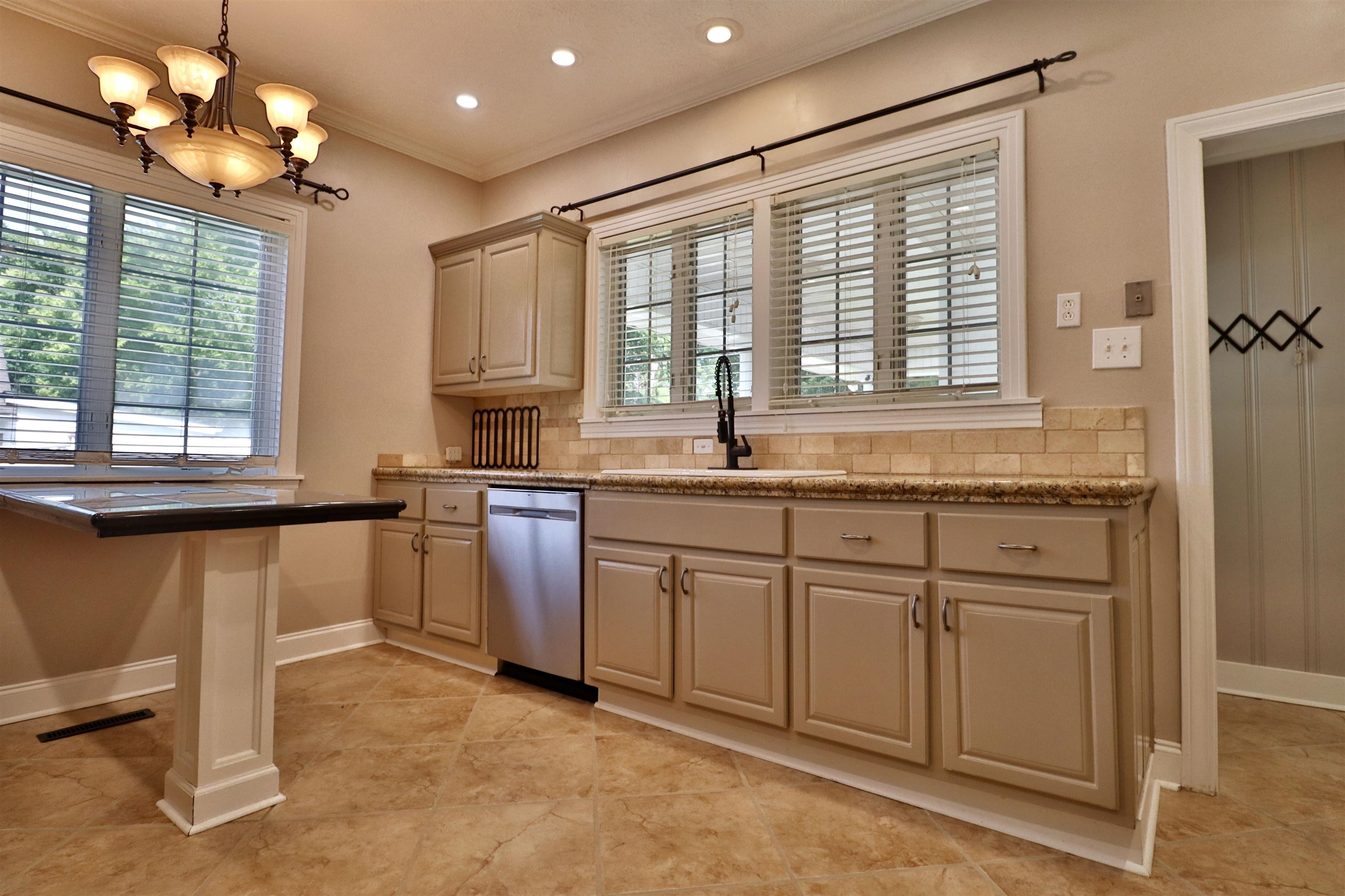 161 Tucker Avenue Ripley, TN 38063 - Photo 7 of 34