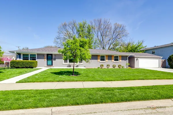 $699,000 | 1405 Wescott Road, Northbrook, IL 60062