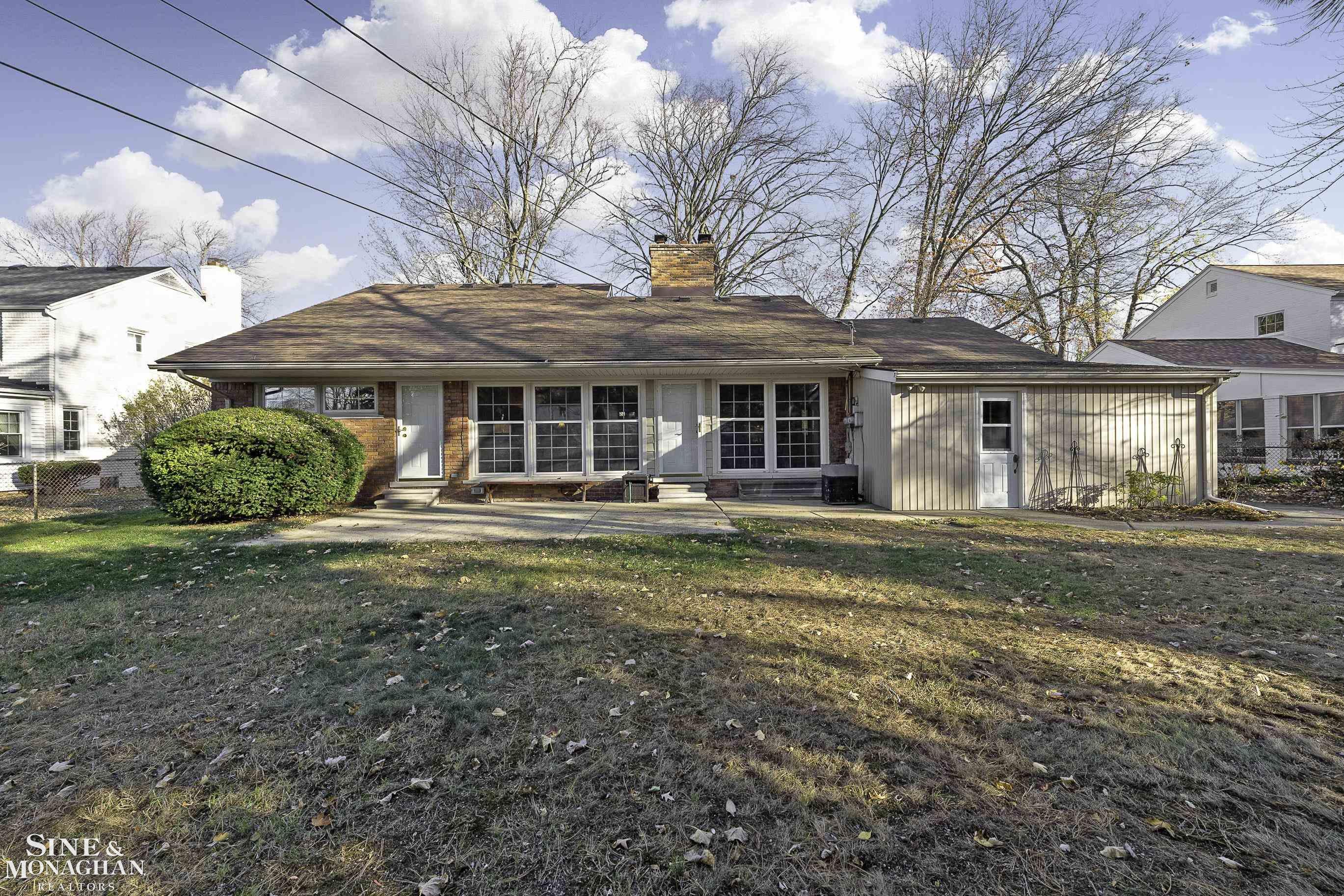 533 Hawthorne Road Grosse Pointe, MI 48236 - Photo 32 of 49 50095488-31.JPG