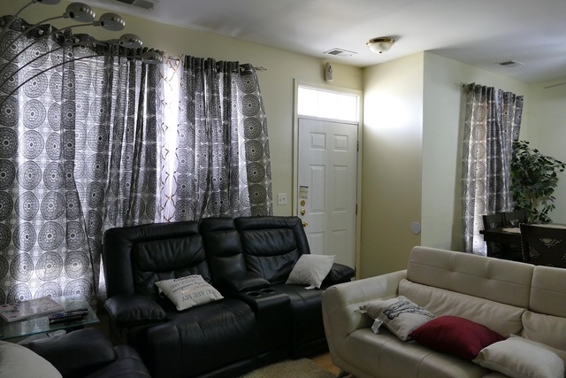 267 Springbrook Trail South Oswego, IL 60543 - Photo 4 of 20
