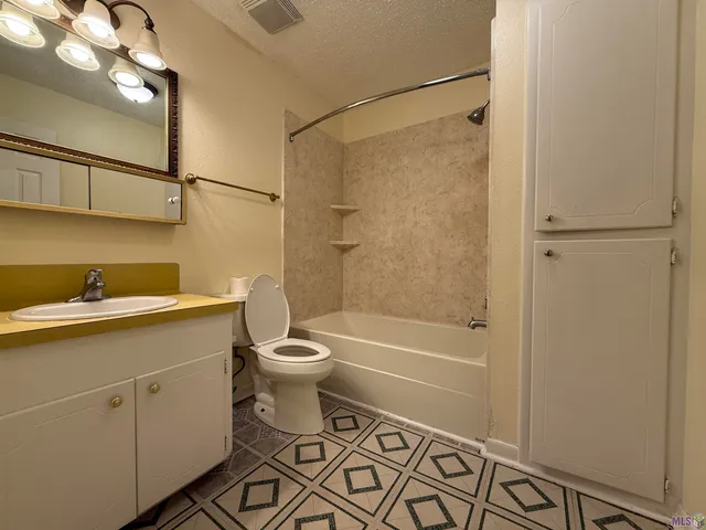 $1,500 | 9271 Corsica Avenue, Baton Rouge, LA 70810