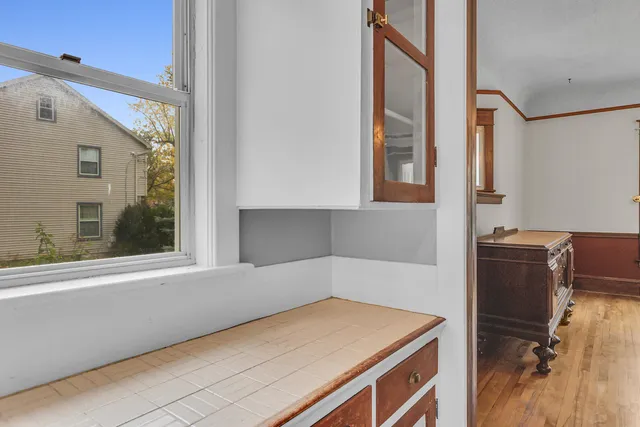 $349,900 | 1512 West Washington Avenue, Jackson, MI 49203