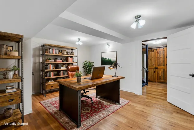 $349,900 | 1512 West Washington Avenue, Jackson, MI 49203