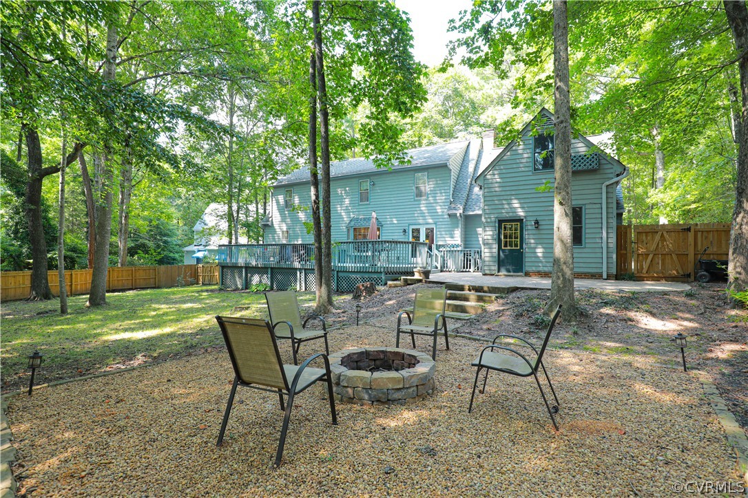 13619 Winterberry Ridge Midlothian, VA 23112 - Photo 48 of 48 a view of a house with backyard and sitting area