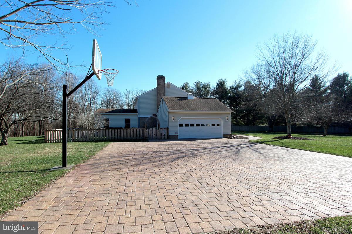 16201 Whitehaven Road Silver Spring, MD 20906 - Photo 29 of 30 Side View