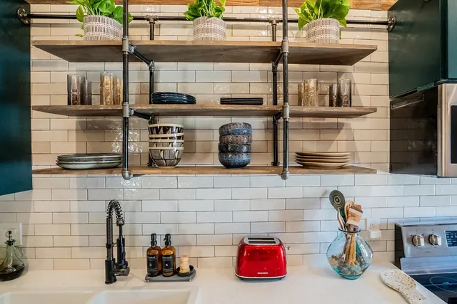 $2,150 | 5200 St Georges Green, Austin, TX 78745