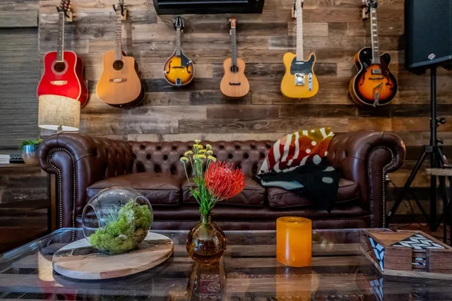 $2,150 | 5200 St Georges Green, Austin, TX 78745