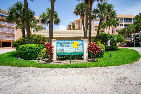$500,000 | 1555 Northeast Ocean Boulevard, Unit 103, Jensen Beach, FL 34957