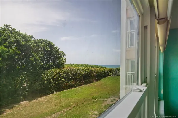 $500,000 | 1555 Northeast Ocean Boulevard, Unit 103, Jensen Beach, FL 34957