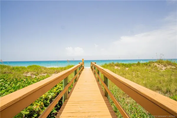 $500,000 | 1555 Northeast Ocean Boulevard, Unit 103, Jensen Beach, FL 34957