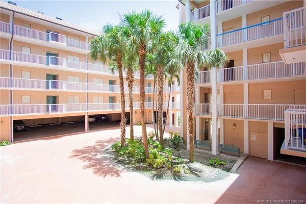 $500,000 | 1555 Northeast Ocean Boulevard, Unit 103, Jensen Beach, FL 34957