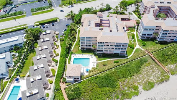 $500,000 | 1555 Northeast Ocean Boulevard, Unit 103, Jensen Beach, FL 34957