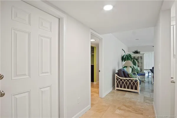 $500,000 | 1555 Northeast Ocean Boulevard, Unit 103, Jensen Beach, FL 34957