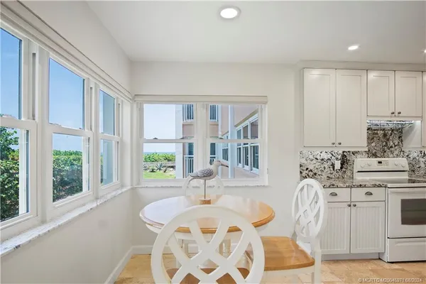 $500,000 | 1555 Northeast Ocean Boulevard, Unit 103, Jensen Beach, FL 34957