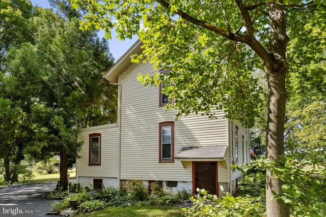 $424,800 | 781 Newport Avenue, Gap, PA 17527