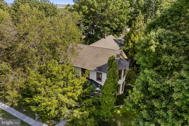 $424,800 | 781 Newport Avenue, Gap, PA 17527