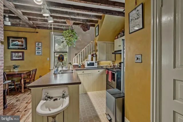 $424,800 | 781 Newport Avenue, Gap, PA 17527