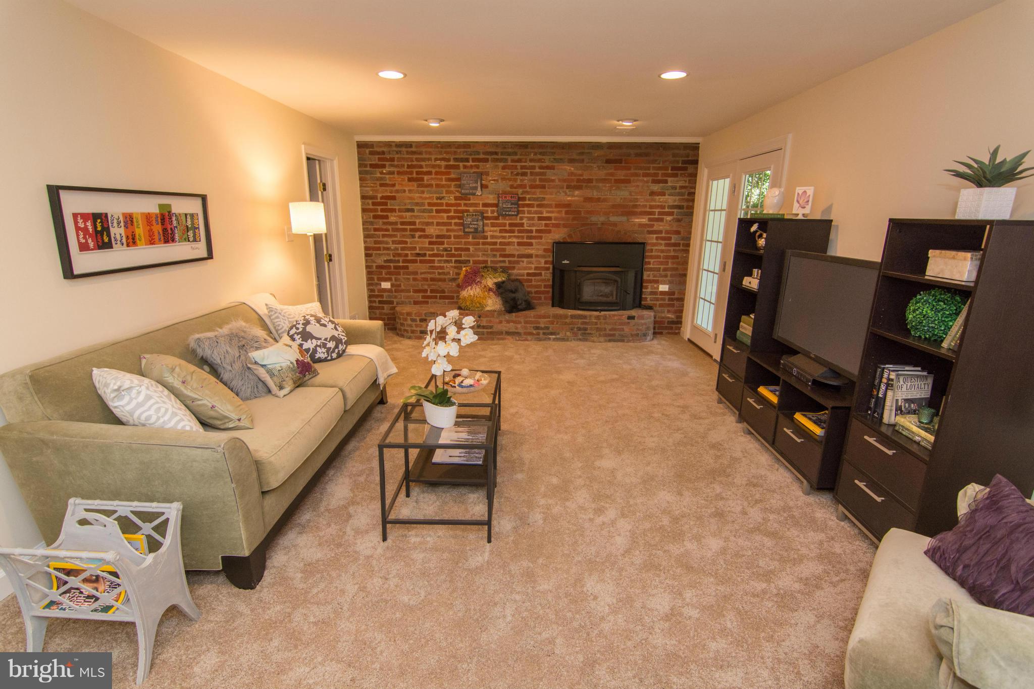 44 Chautaugua Road Arnold, MD 21012 - Photo 13 of 26 Family Room