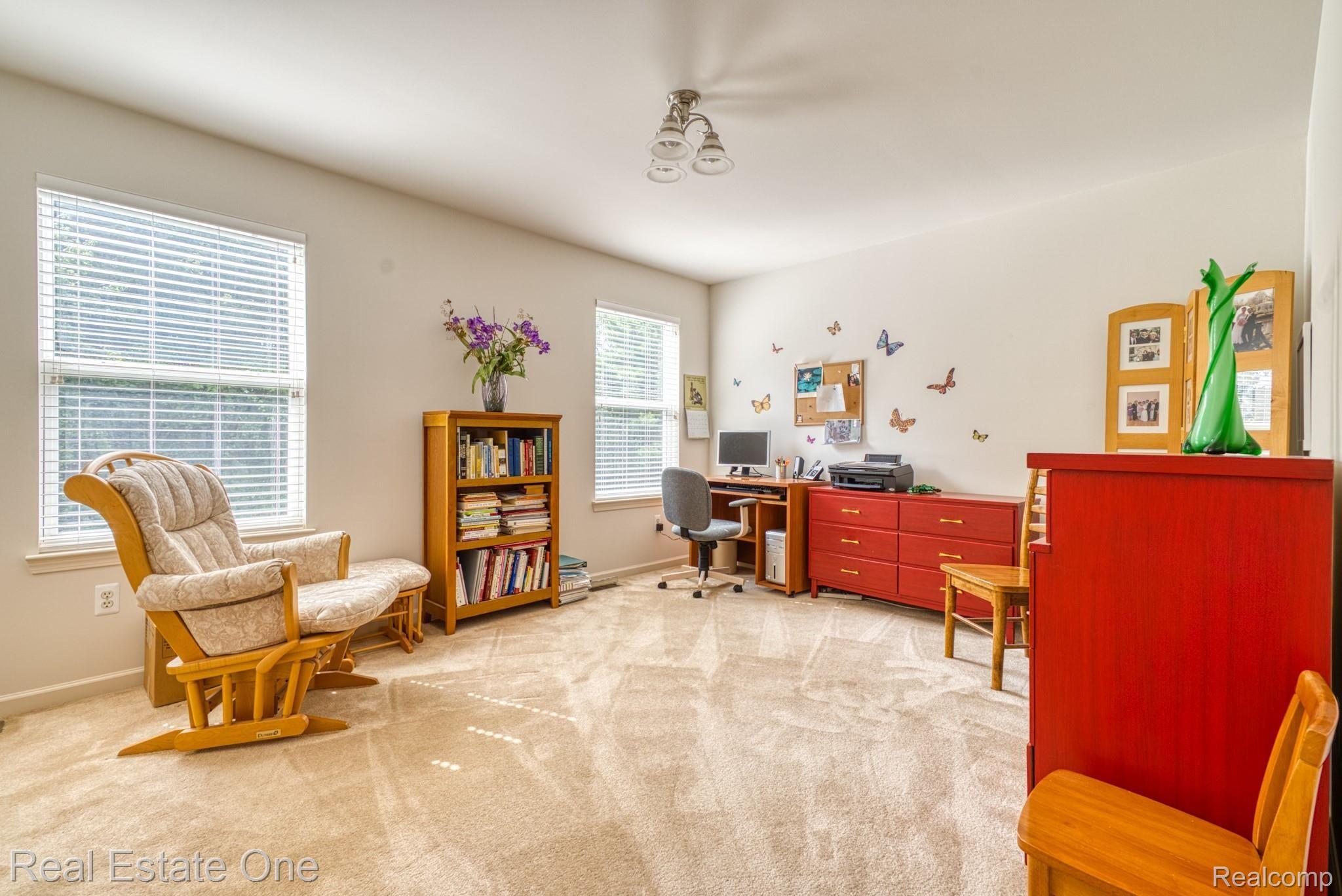3370 Everett Drive Rochester, MI 48307 - Photo 19 of 36 DSC02504.jpg