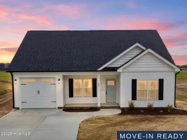 $254,500 | 600 South Vance Street, Fremont, NC 27830