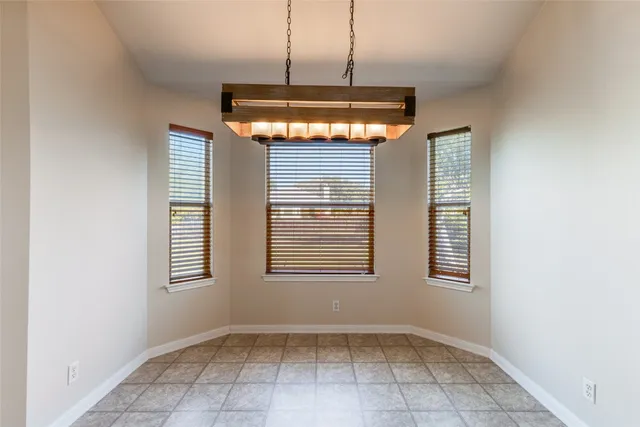 $1,925 | 107 Cassandra Drive, Hutto, TX 78634