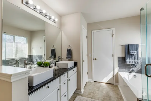 $1,925 | 107 Cassandra Drive, Hutto, TX 78634