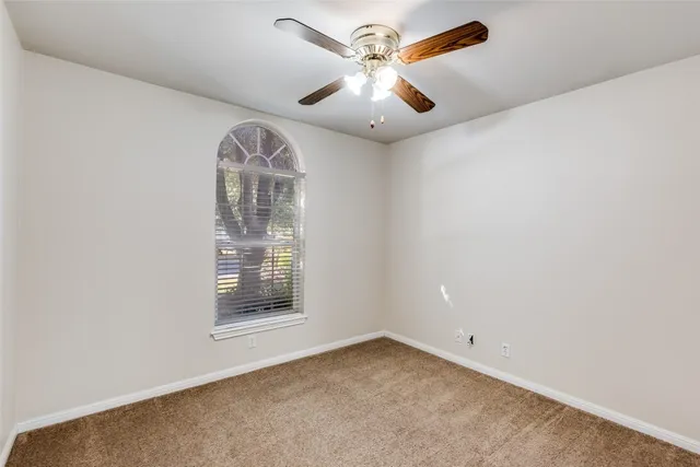 $1,925 | 107 Cassandra Drive, Hutto, TX 78634