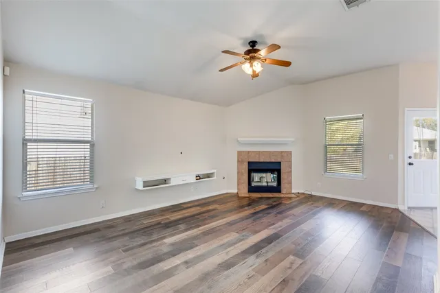 $1,925 | 107 Cassandra Drive, Hutto, TX 78634