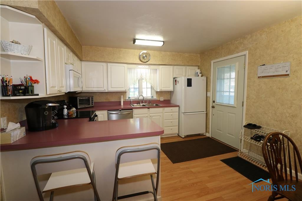 2937 Centennial Road Toledo, OH 43617 - Photo 3 of 12 Gallery Image 3