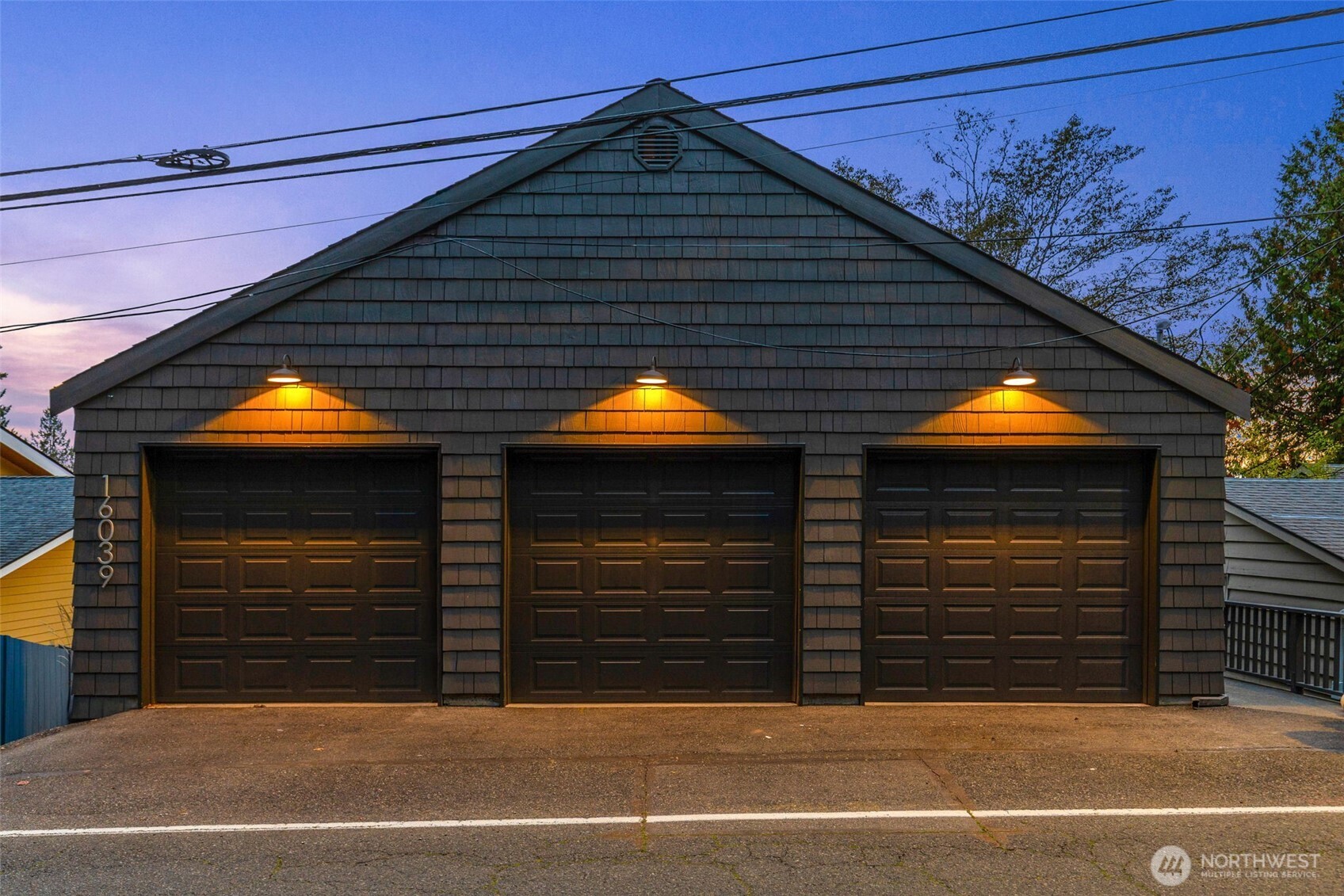 16039 Maplewild Avenue Southwest Burien, WA 98166 - Photo 4 of 40