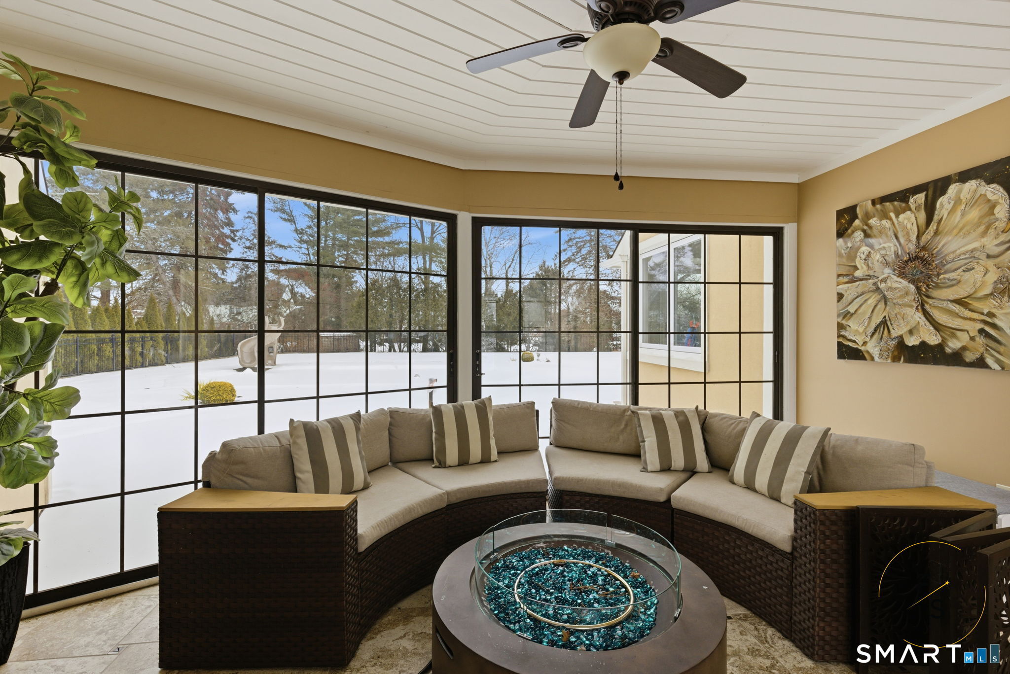 508 Highland Street Wethersfield, CT 06109 - Photo 15 of 39 a living room with furniture and a large window