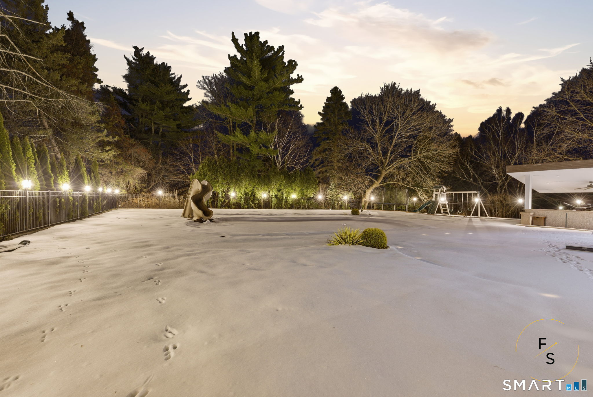 508 Highland Street Wethersfield, CT 06109 - Photo 33 of 39 a view of outdoor space and yard