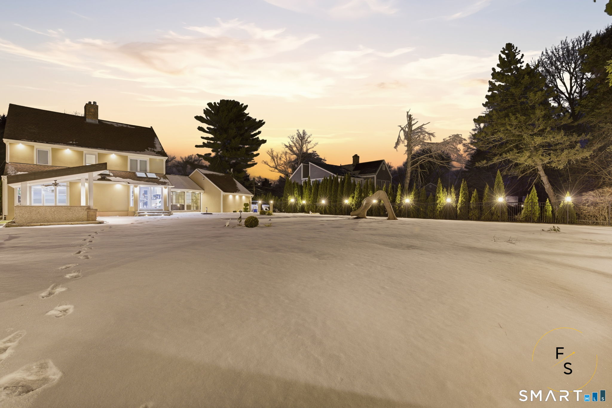 508 Highland Street Wethersfield, CT 06109 - Photo 34 of 39 a view of city street with a houses