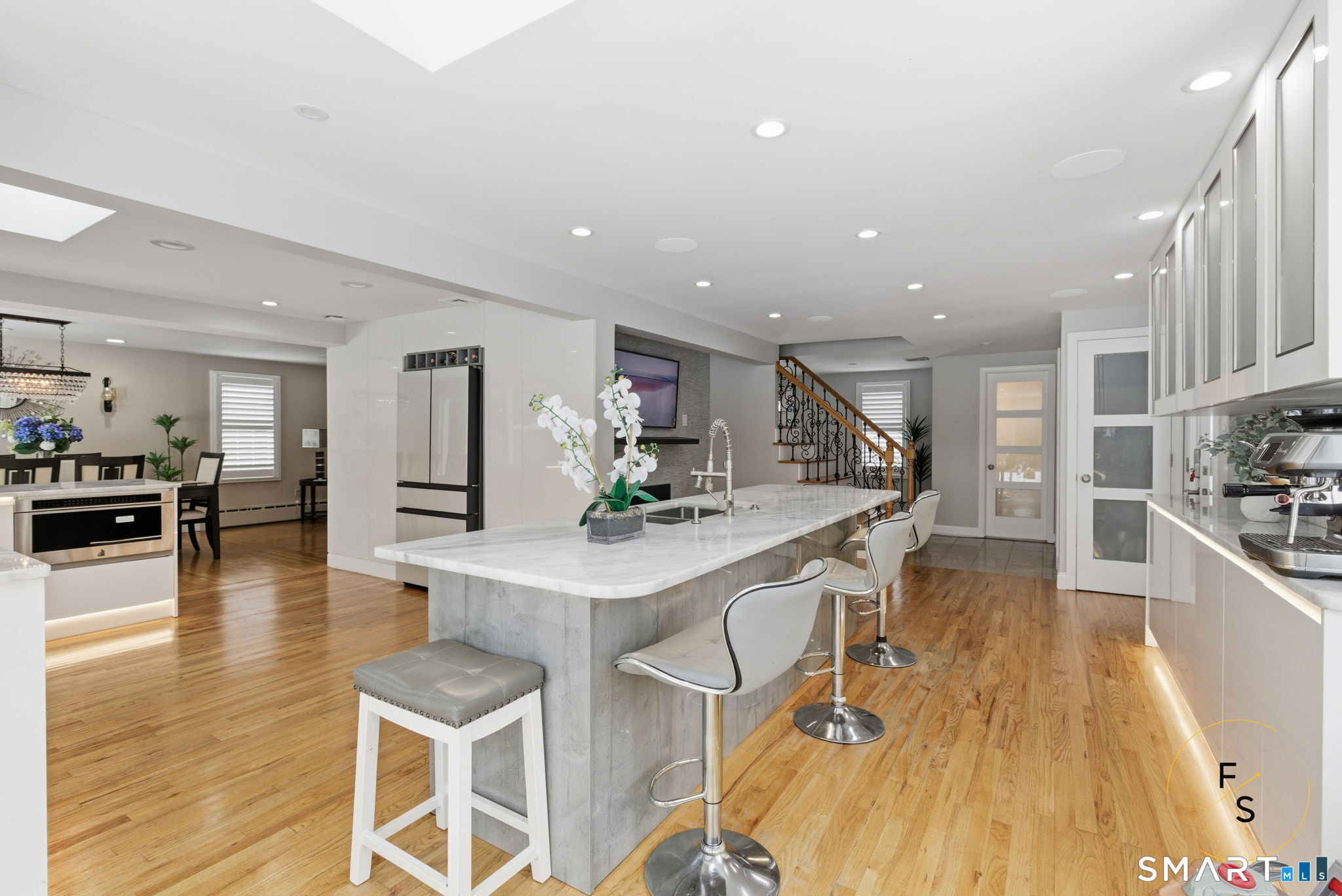 508 Highland Street Wethersfield, CT 06109 - Photo 10 of 39 a kitchen with a table and chairs in it