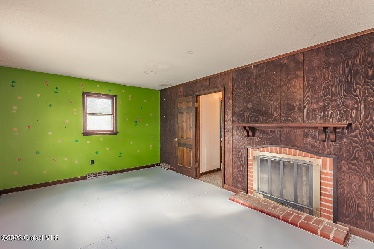 119 Hart Road Amsterdam, NY 12010 - Photo 20 of 25 119-Hart-Rd-Amsterdam-NY-12010-20