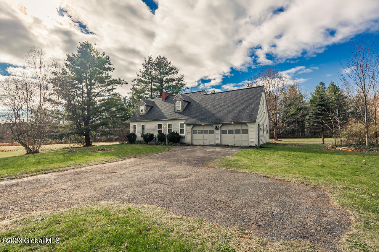 119-Hart-Rd-Amsterdam-NY-12010