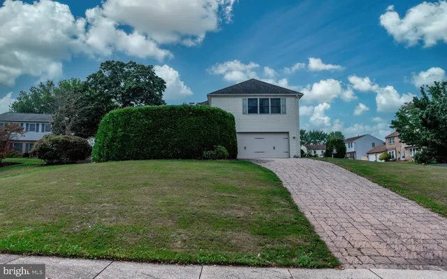 $450,000 | 211 Caravan Drive, Birdsboro, PA 19508