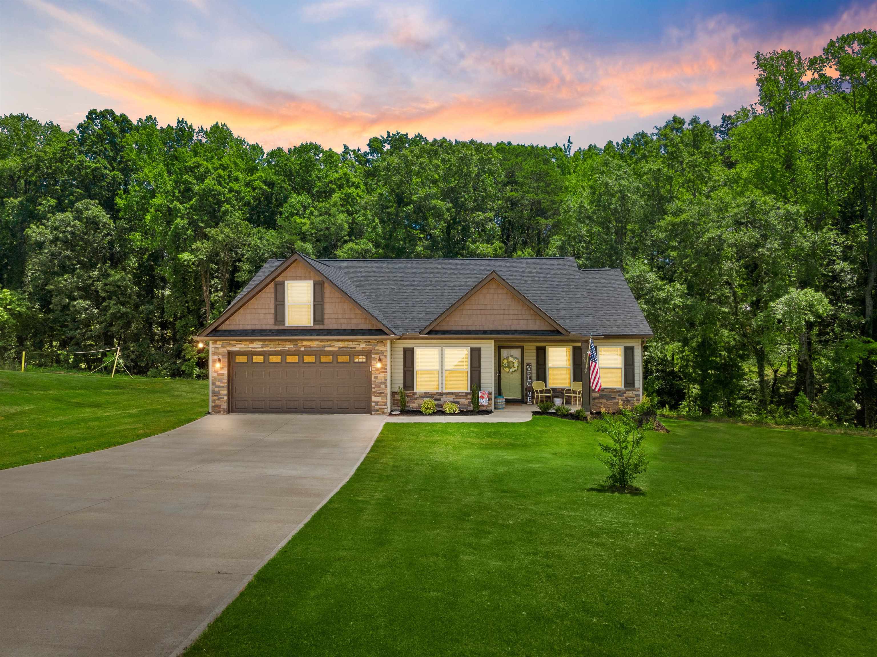 385 Danleigh Way Inman, SC 29349 - Photo 1 of 39