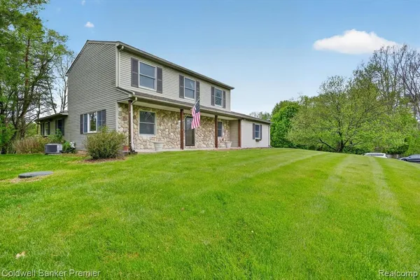 $359,900 | 425 Arbor Pine Drive, Ortonville, MI 48462