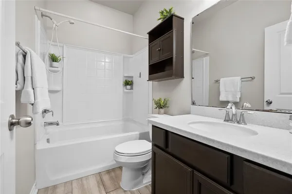 $299,900 | 1032 Pasadena Street, Portland, TX 78374