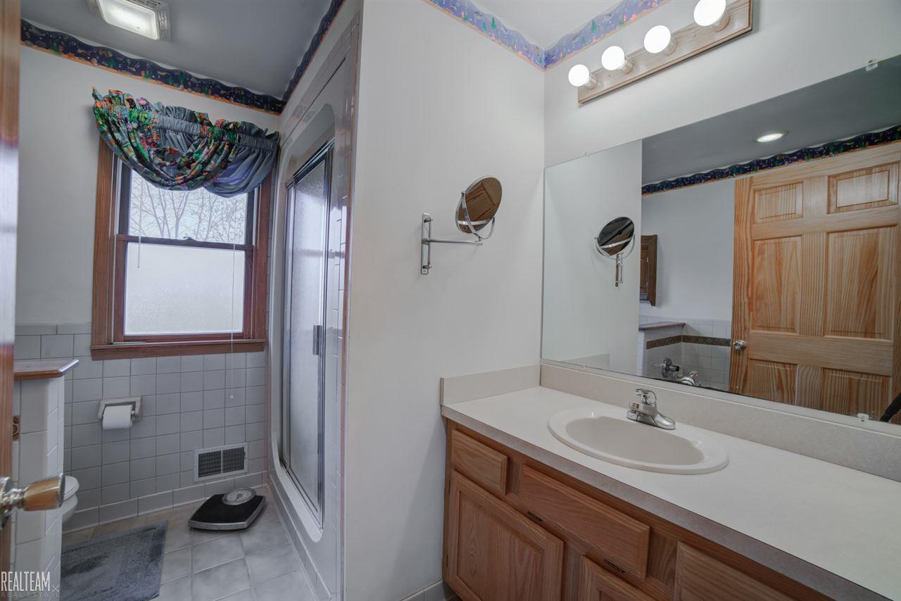 1070 Holmes Road Allenton, MI 48002 - Photo 23 of 38