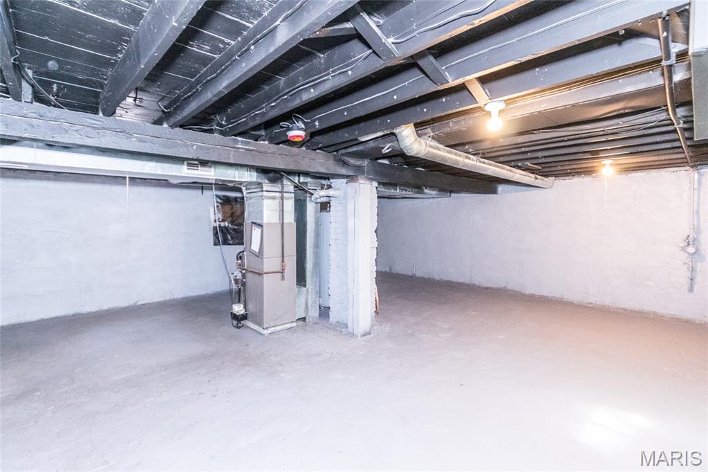 6019 Jackson Avenue Berkeley, MO 63134 - Photo 15 of 18