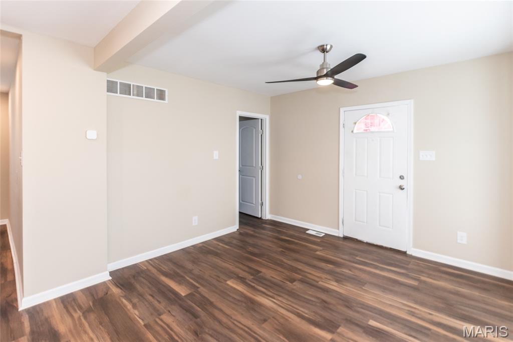 6019 Jackson Avenue Berkeley, MO 63134 - Photo 3 of 18