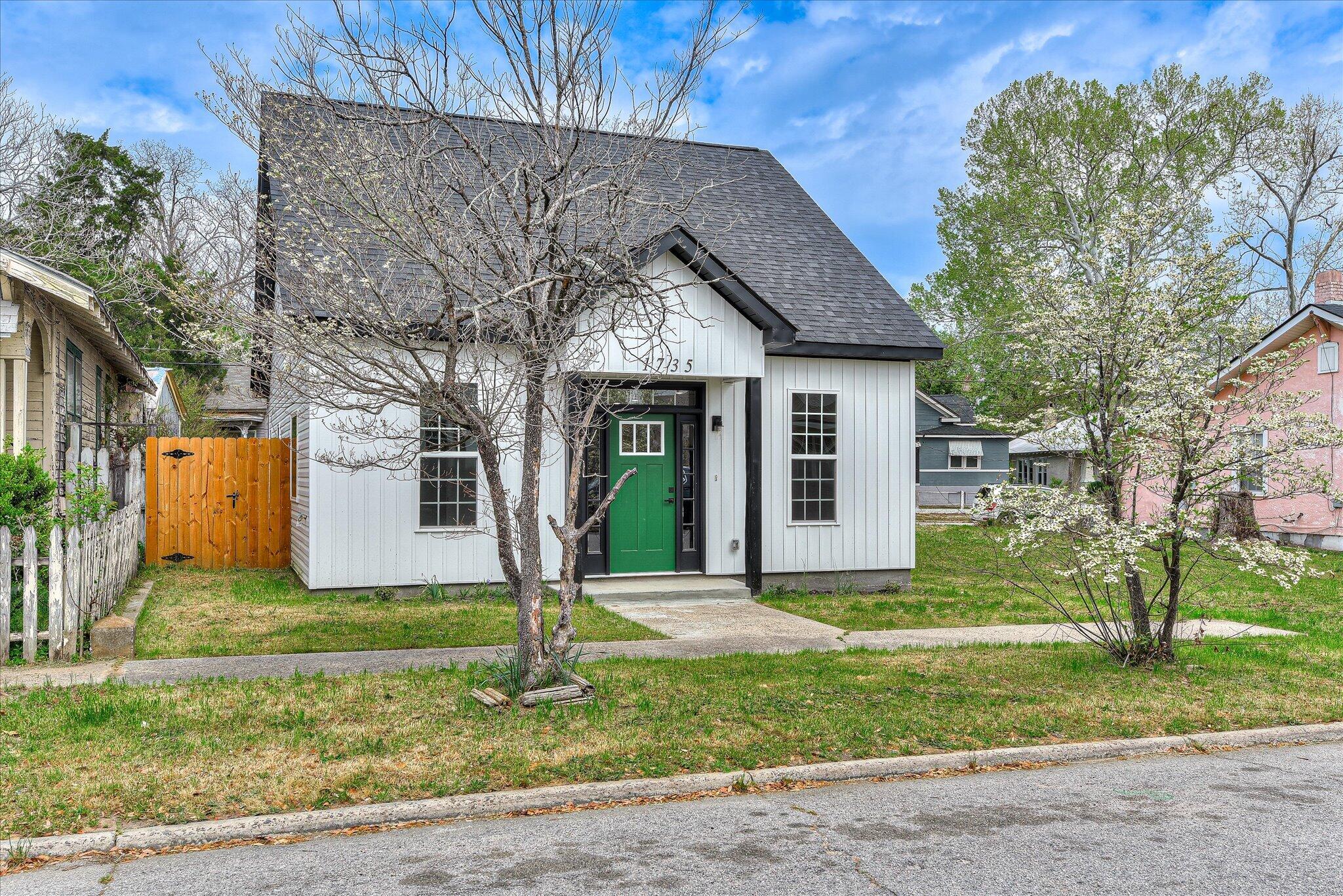1735 Jenkins Street Augusta, GA 30904 - Photo 2 of 39 02-102